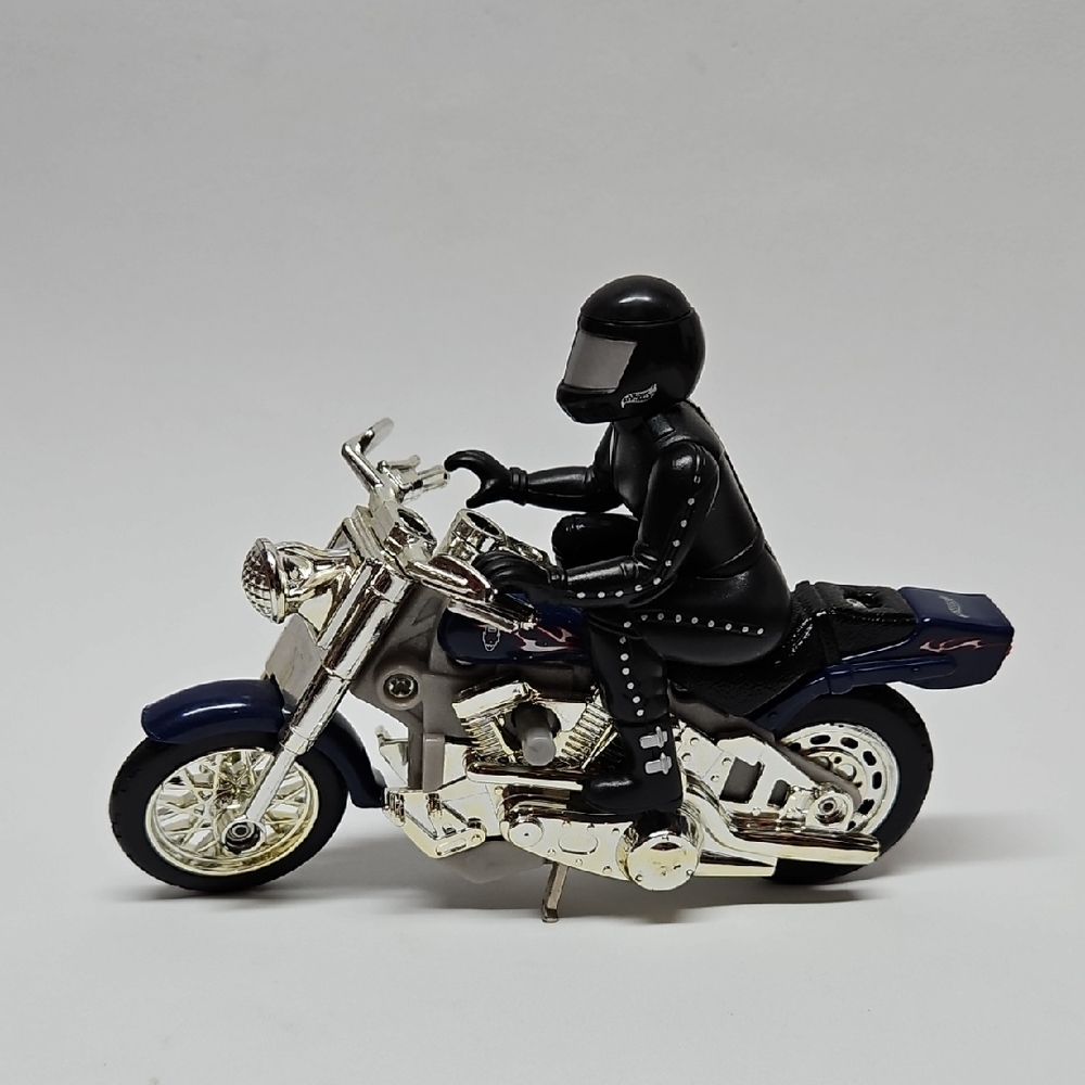 2000 Hot Wheels Blue Friction Motorcycle w/Green Devils Rider